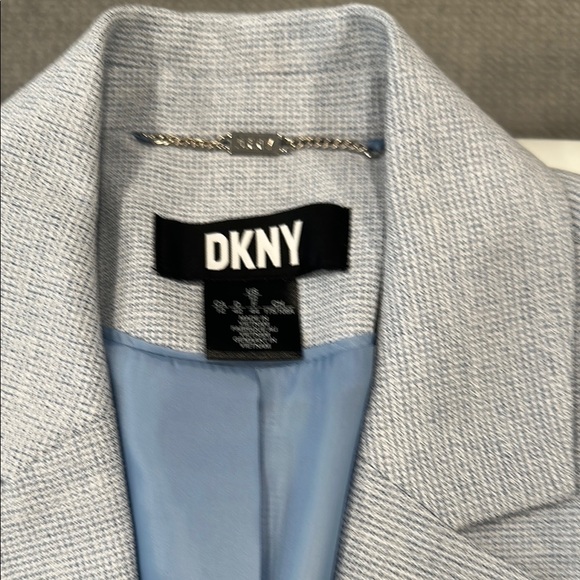 ***NWT*** DKNY Light Blue Tailored Suit Jacket - Picture 2 of 6